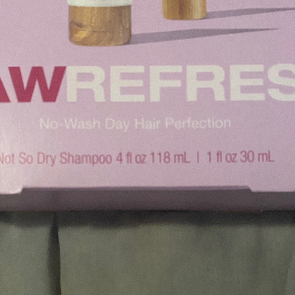 Raw Sugar Not So Dry Shampoo - Pink - Picture 2 of 5